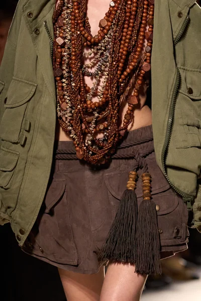 Look 84